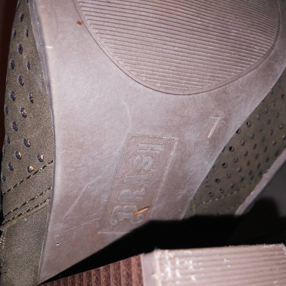 Brash Womens Shoes size 7 Faux Suede Booties Olive Green Open Tie Side Zip All M - Picture 14 of 14